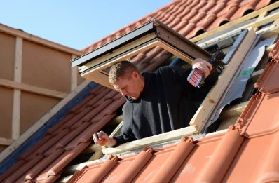 Pose de fenêtres de toit Velux à Chantepie